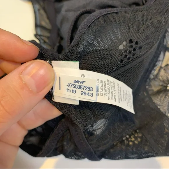 XS Aerie black POP! lace pullover bralette - Picture 9 of 11